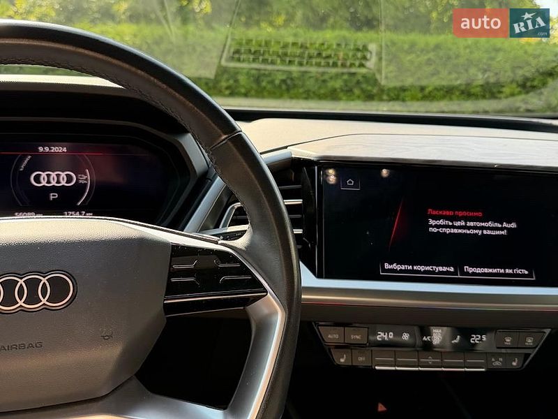 Внедорожник / Кроссовер Audi Q4 e-tron 2023 в Днепре