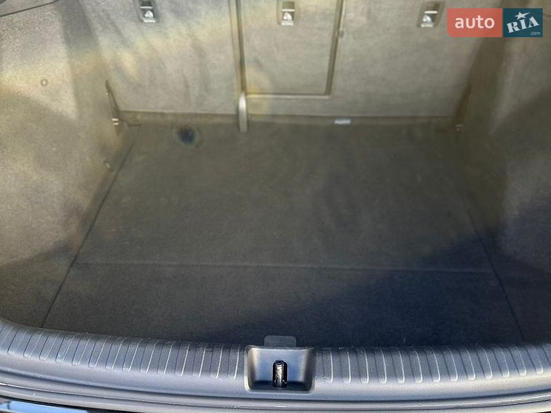 Внедорожник / Кроссовер Audi Q4 e-tron 2024 в Сумах