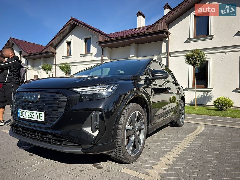 Внедорожник / Кроссовер Audi Q4 e-tron 2023 в Львове