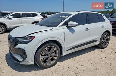 Audi Q4 e-tron 2024