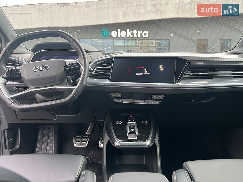 Внедорожник / Кроссовер Audi Q4 e-tron 2024 в Львове