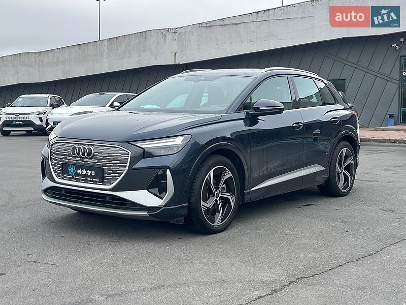 Внедорожник / Кроссовер Audi Q4 e-tron 2024 в Львове