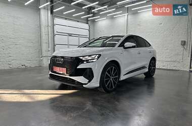 Позашляховик / Кросовер Audi Q4 Sportback e-tron 2023 в Луцьку