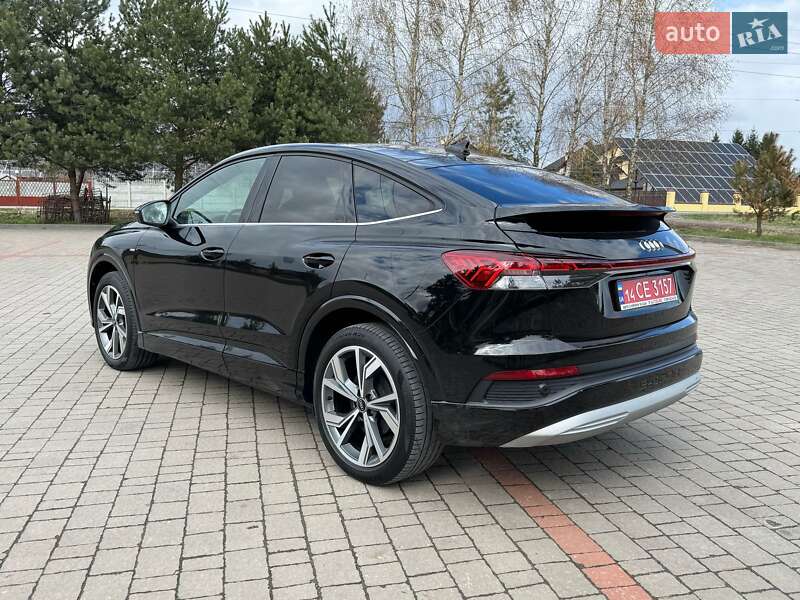 Внедорожник / Кроссовер Audi Q4 Sportback e-tron 2022 в Солонке