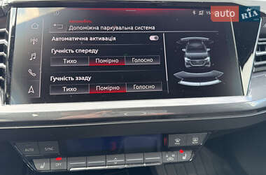Внедорожник / Кроссовер Audi Q4 Sportback e-tron 2022 в 