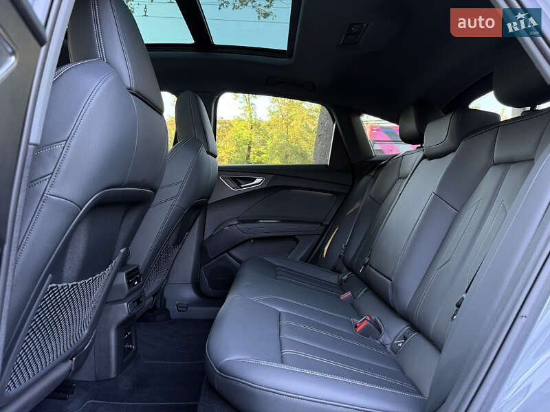 Внедорожник / Кроссовер Audi Q4 Sportback e-tron 2023 в Николаеве