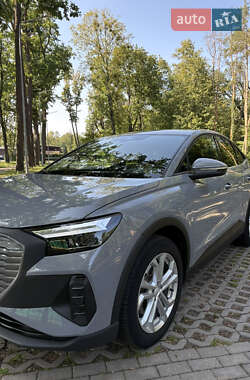 Внедорожник / Кроссовер Audi Q4 Sportback e-tron 2022 в 