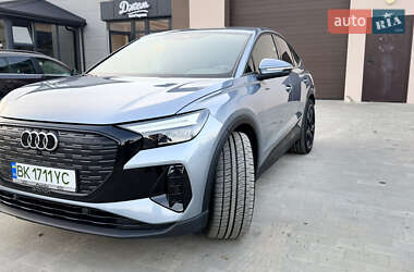 Внедорожник / Кроссовер Audi Q4 Sportback e-tron 2022 в 