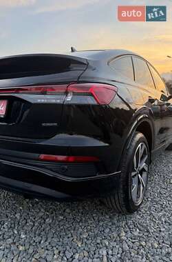 Внедорожник / Кроссовер Audi Q4 Sportback e-tron 2023 в 