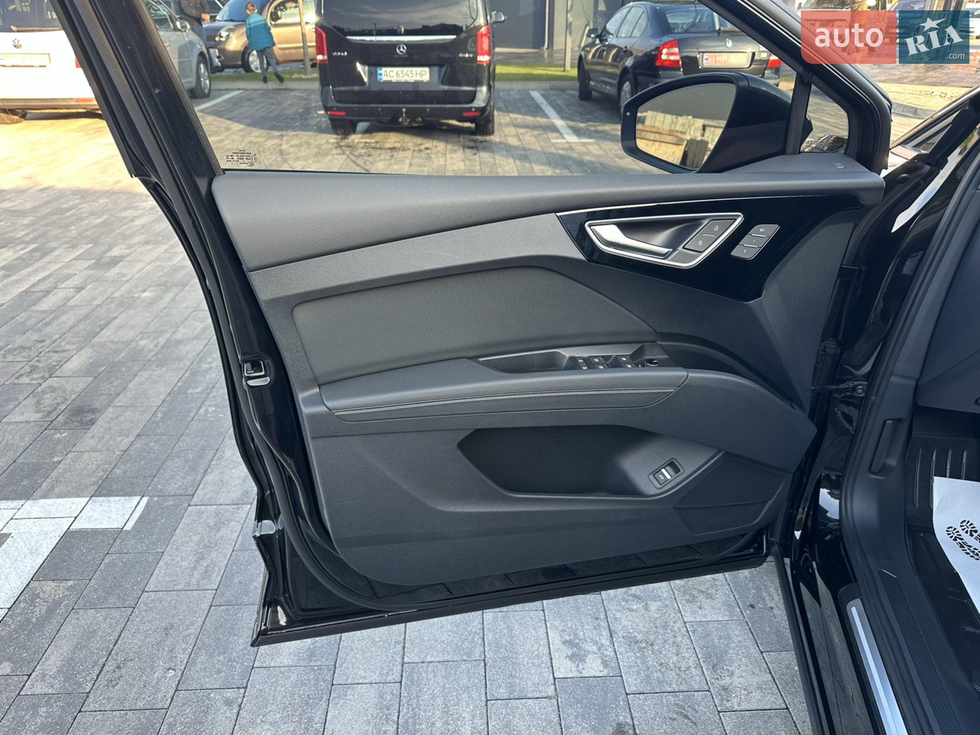 2022 Audi Q4 Sportback e-tron - мініатюра 48
