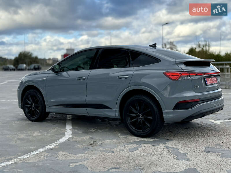 Позашляховик / Кросовер Audi Q4 Sportback e-tron 2022 в Києві