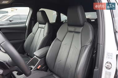 Внедорожник / Кроссовер Audi Q4 Sportback e-tron 2022 в 