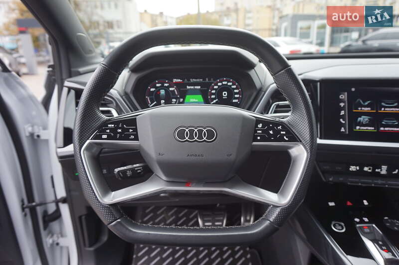Позашляховик / Кросовер Audi Q4 Sportback e-tron 2022 в Одесі