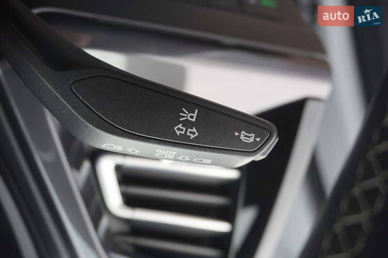 Позашляховик / Кросовер Audi Q4 Sportback e-tron 2022 в Одесі