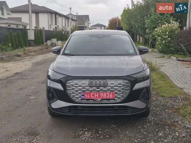 Audi Q4 Sportback e-tron 2024