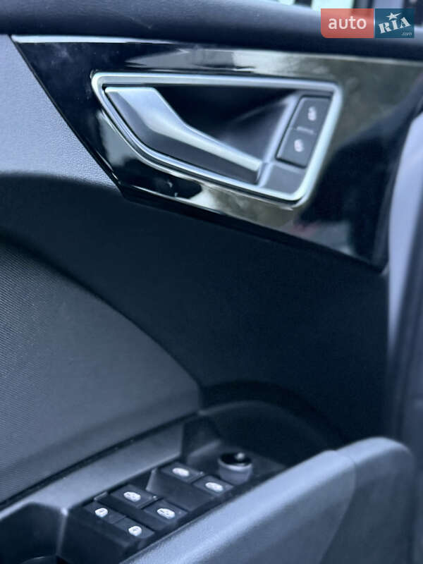 Позашляховик / Кросовер Audi Q4 Sportback e-tron 2023 в Житомирі фото 31 Позашляховик / Кросовер Audi Q4 Sportback e-tron 2023 в Житомирі