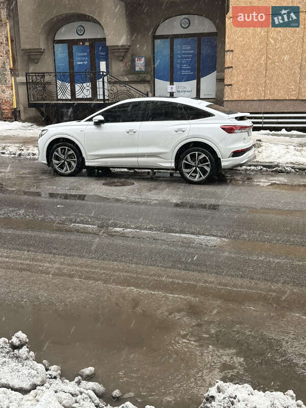 Внедорожник / Кроссовер Audi Q4 Sportback e-tron 2023 в Харькове