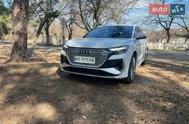 Внедорожник / Кроссовер Audi Q4 Sportback e-tron 2024 в Днепре