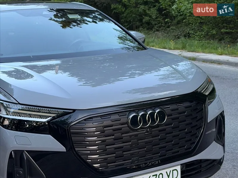 Audi Q4 Sportback e-tron 2024