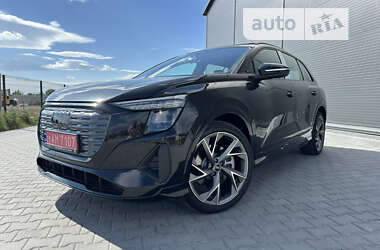 Внедорожник / Кроссовер Audi Q5 e-tron 2024 в 