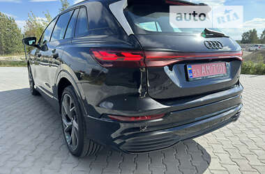 Внедорожник / Кроссовер Audi Q5 e-tron 2024 в 