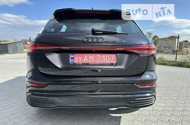 Внедорожник / Кроссовер Audi Q5 e-tron 2024 в 