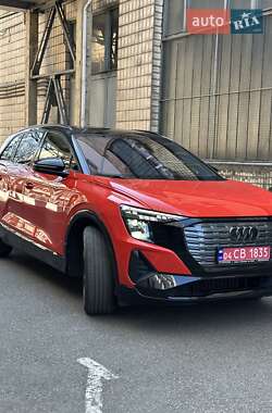 Внедорожник / Кроссовер Audi Q5 e-tron 2022 в 