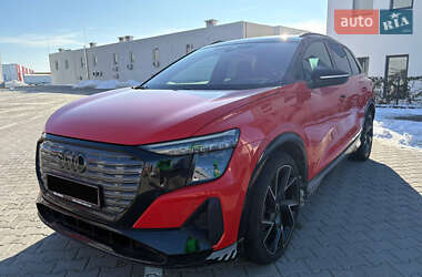 Внедорожник / Кроссовер Audi Q5 e-tron 2022 в 