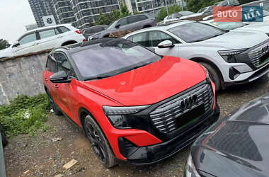 Позашляховик / Кросовер Audi Q5 e-tron 2022 в Києві