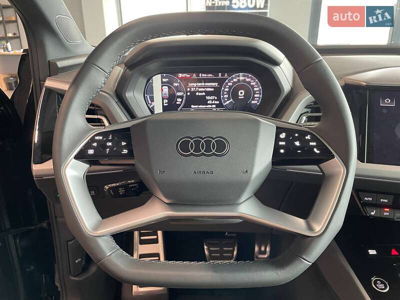 Позашляховик / Кросовер Audi Q5 e-tron 2023 в Львові