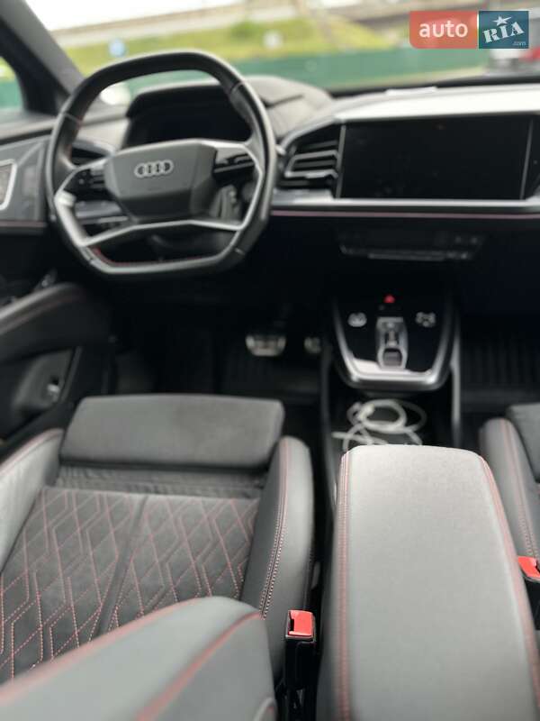 Внедорожник / Кроссовер Audi Q5 e-tron 2022 в Киеве фото 9 Внедорожник / Кроссовер Audi Q5 e-tron 2022 в Киеве
