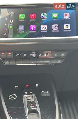 Внедорожник / Кроссовер Audi Q5 e-tron 2022 в 