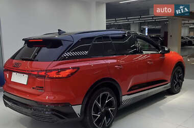 Внедорожник / Кроссовер Audi Q5 e-tron 2022 в 