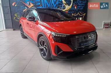 Позашляховик / Кросовер Audi Q5 e-tron 2022 в Одесі