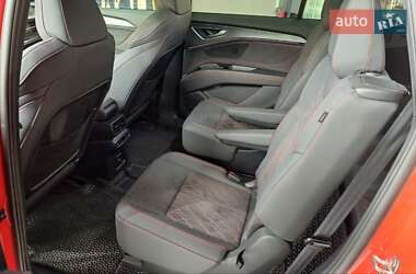 Внедорожник / Кроссовер Audi Q5 e-tron 2022 в 