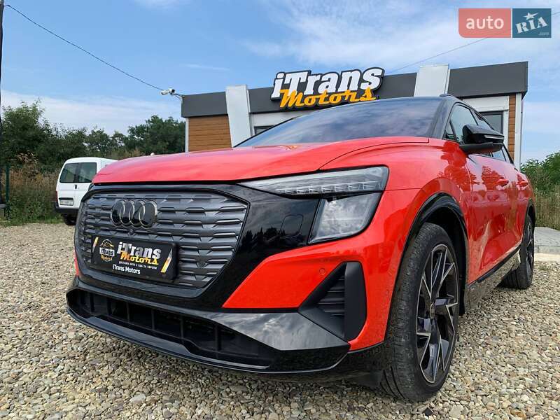 Внедорожник / Кроссовер Audi Q5 e-tron 2022 в Стрые