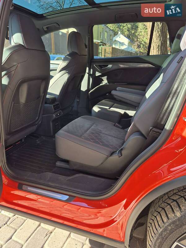 Внедорожник / Кроссовер Audi Q5 e-tron 2022 в Киеве фото 9 Внедорожник / Кроссовер Audi Q5 e-tron 2022 в Киеве