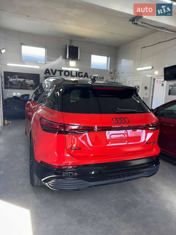 Внедорожник / Кроссовер Audi Q5 e-tron 2022 в Киеве фото 5 Внедорожник / Кроссовер Audi Q5 e-tron 2022 в Киеве