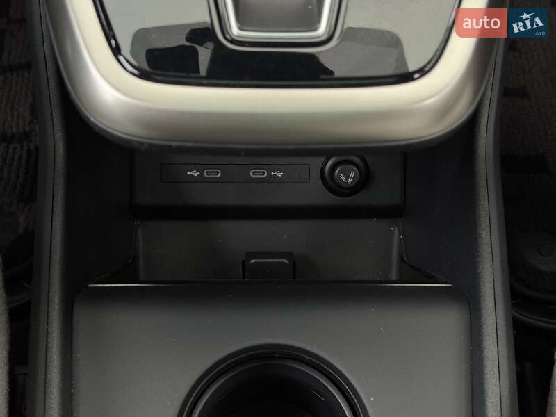 Позашляховик / Кросовер Audi Q5 e-tron 2022 в Києві