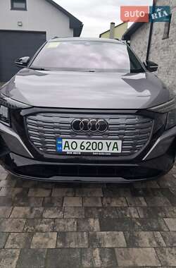 Внедорожник / Кроссовер Audi Q5 e-tron 2022 в Мукачево