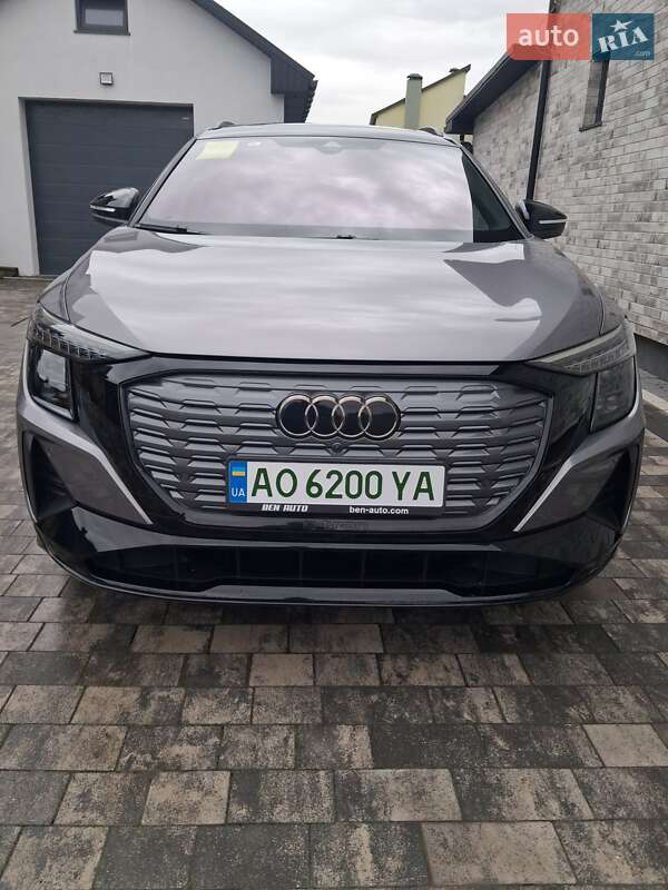 Позашляховик / Кросовер Audi Q5 e-tron 2022 в Мукачевому