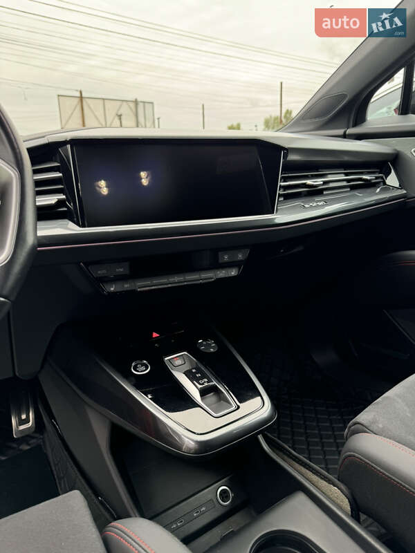 Внедорожник / Кроссовер Audi Q5 e-tron 2022 в Киеве фото 27 Внедорожник / Кроссовер Audi Q5 e-tron 2022 в Киеве