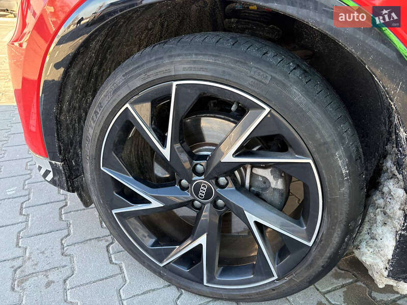 Внедорожник / Кроссовер Audi Q5 e-tron 2022 в Киеве фото 22 Внедорожник / Кроссовер Audi Q5 e-tron 2022 в Киеве