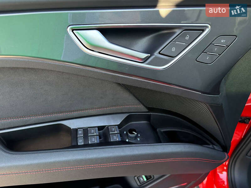 Внедорожник / Кроссовер Audi Q5 e-tron 2022 в Киеве фото 27 Внедорожник / Кроссовер Audi Q5 e-tron 2022 в Киеве