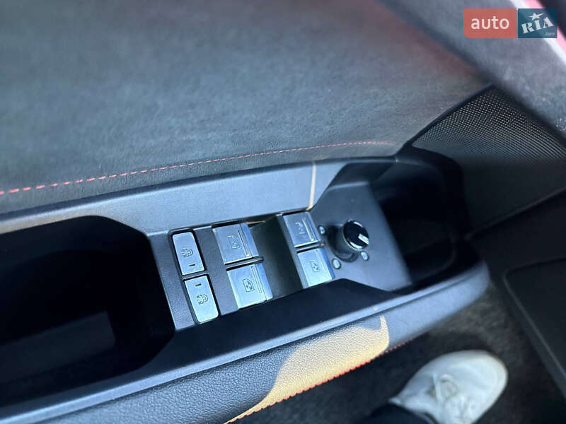 Внедорожник / Кроссовер Audi Q5 e-tron 2022 в Киеве фото 37 Внедорожник / Кроссовер Audi Q5 e-tron 2022 в Киеве