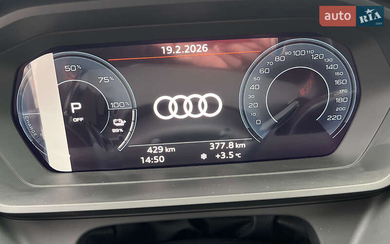 Внедорожник / Кроссовер Audi Q5 e-tron 2022 в Мукачево