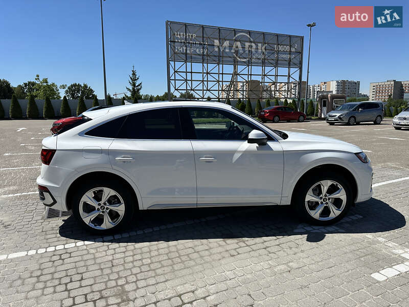 Внедорожник / Кроссовер Audi Q5 Sportback 2022 в Львове