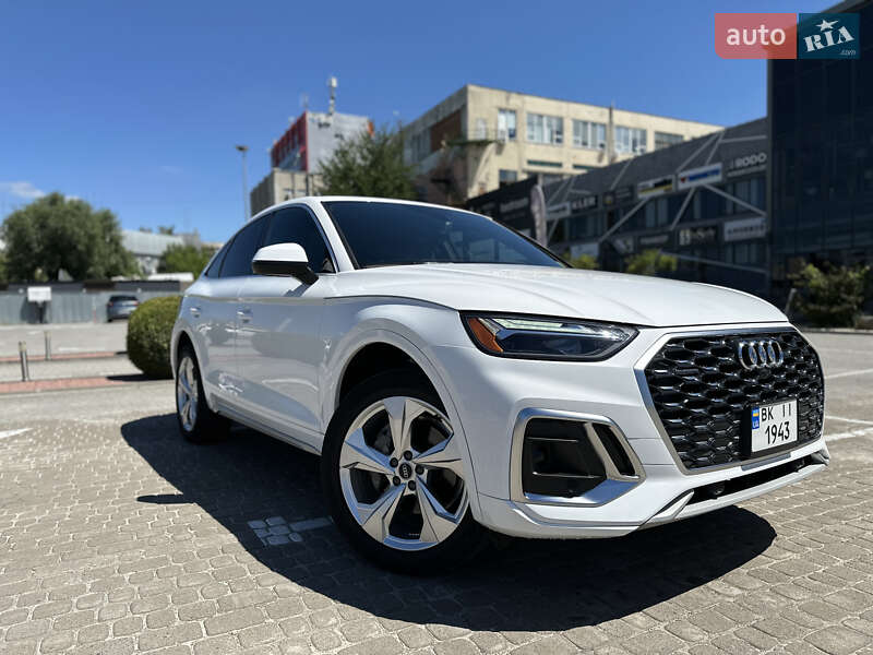 Внедорожник / Кроссовер Audi Q5 Sportback 2022 в Львове