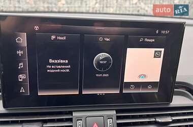 Позашляховик / Кросовер Audi Q5 Sportback 2023 в 