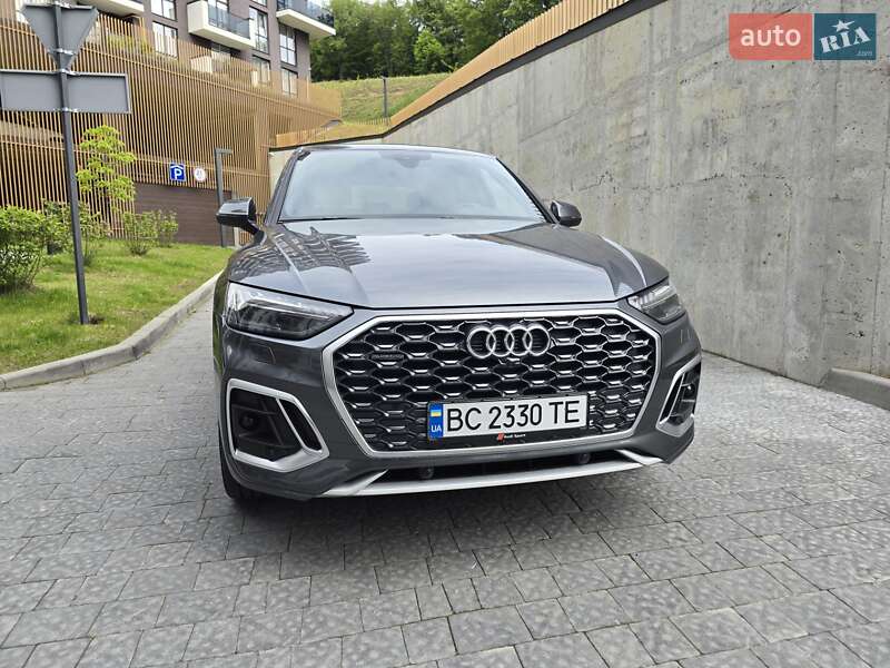 Внедорожник / Кроссовер Audi Q5 Sportback 2022 в Львове